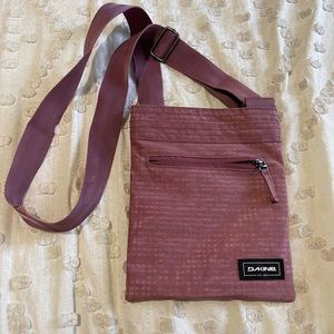 Dakine Crossbody bag